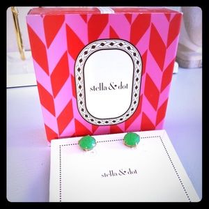 Stella & Dot janice studs